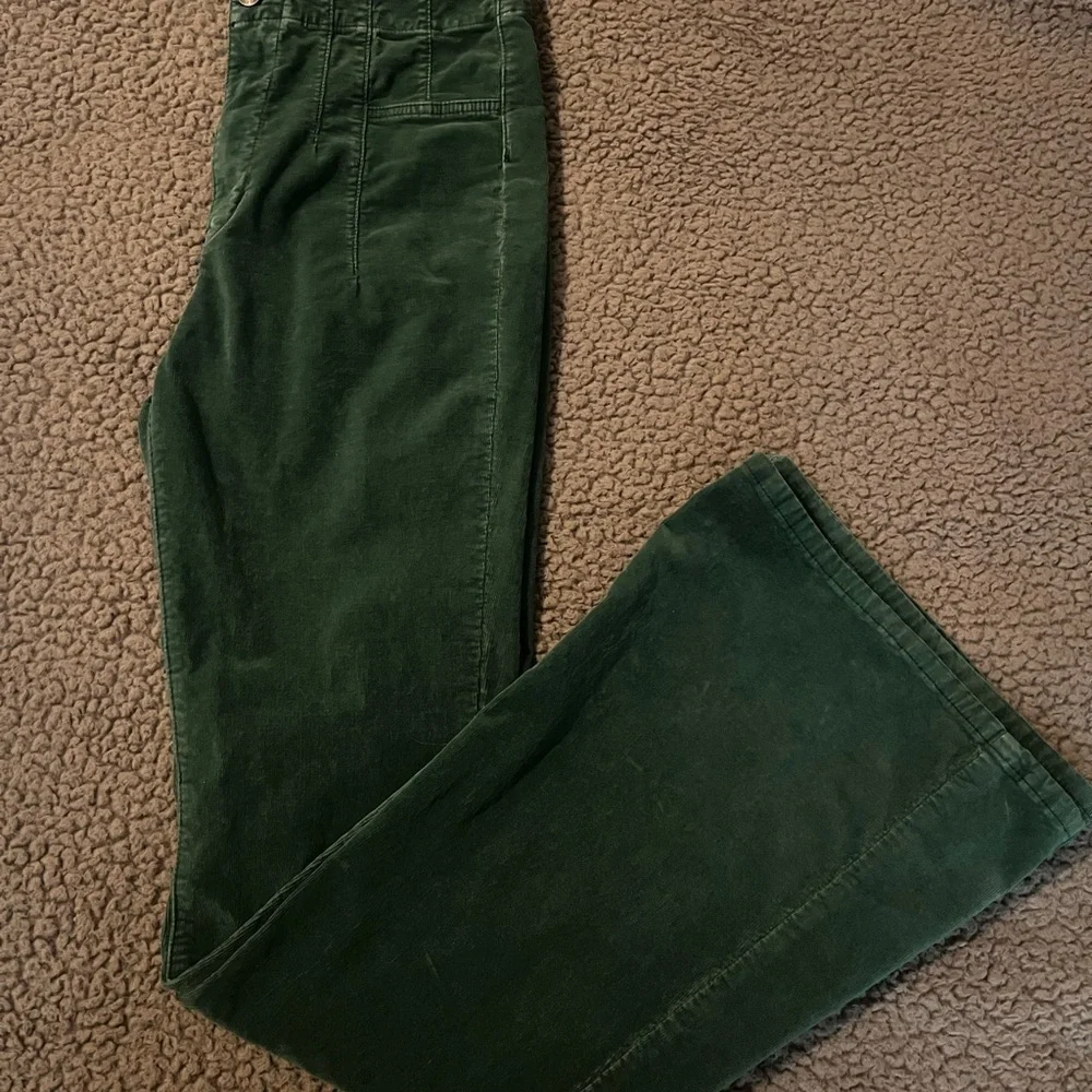 Free people- We The Free Green Flare Jeans NWOT✨ - Picture 4 of 7